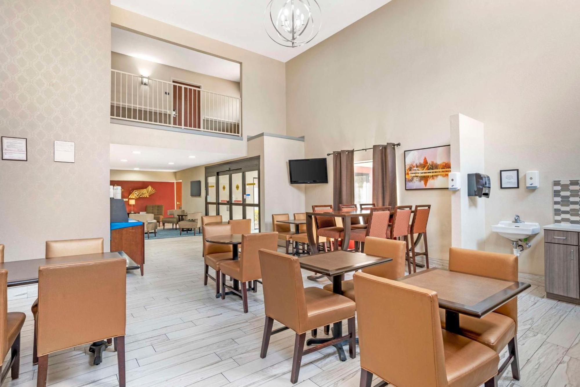 Best Western Gardendale Exterior photo